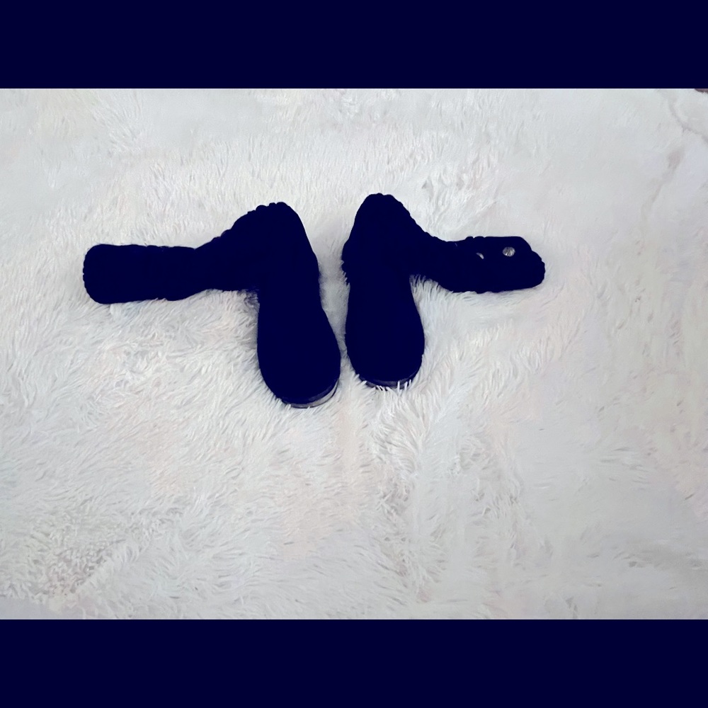 Black Cable knit Muk Luks.